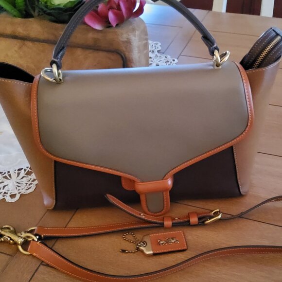 Coach 1941 Courier Carryall in Like New Condition + 1941 Hangtag and Dust Bag - Picture 1 of 11